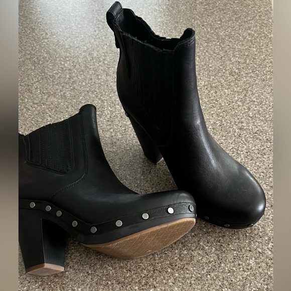 UGG boot size 39 - authentic - Picture 7 of 7